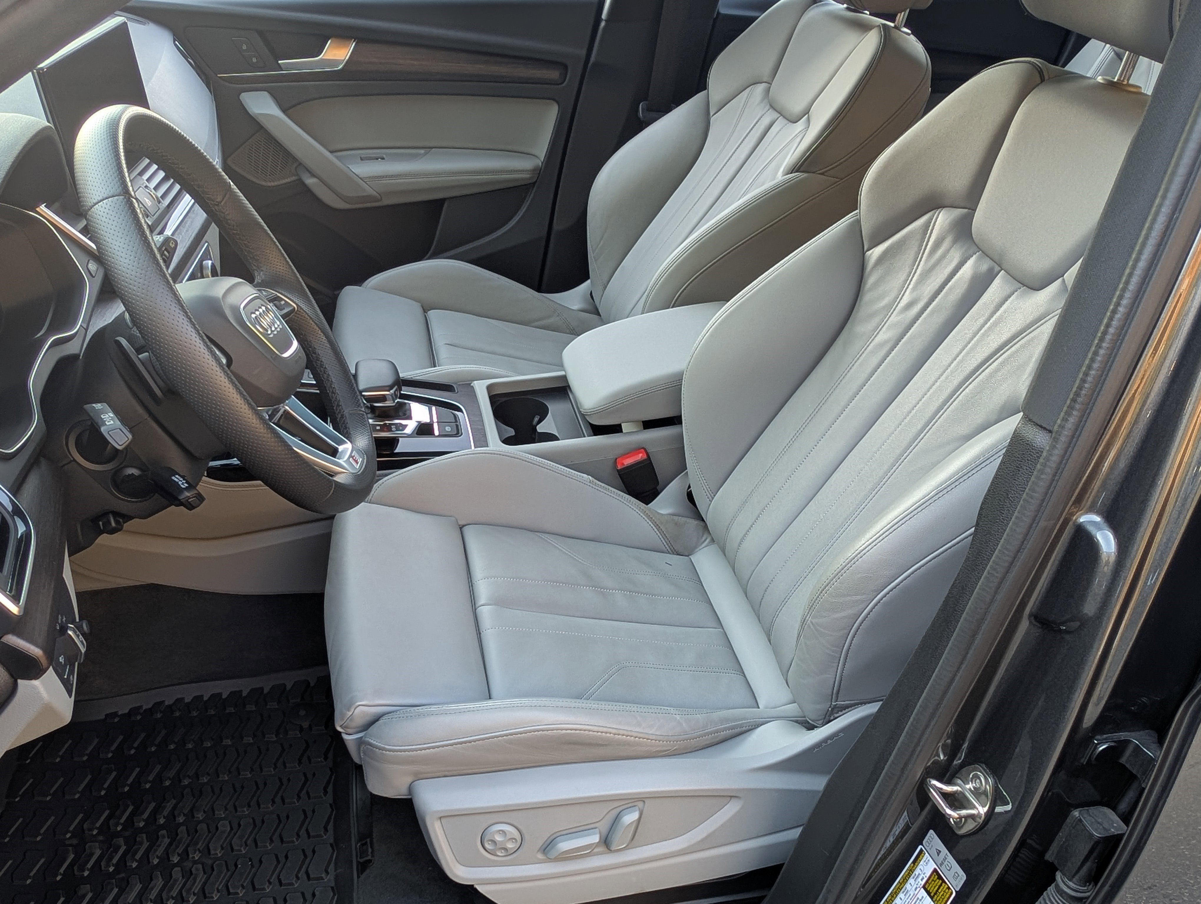 Used 2024 Audi Q5 e Premium Plus image 17