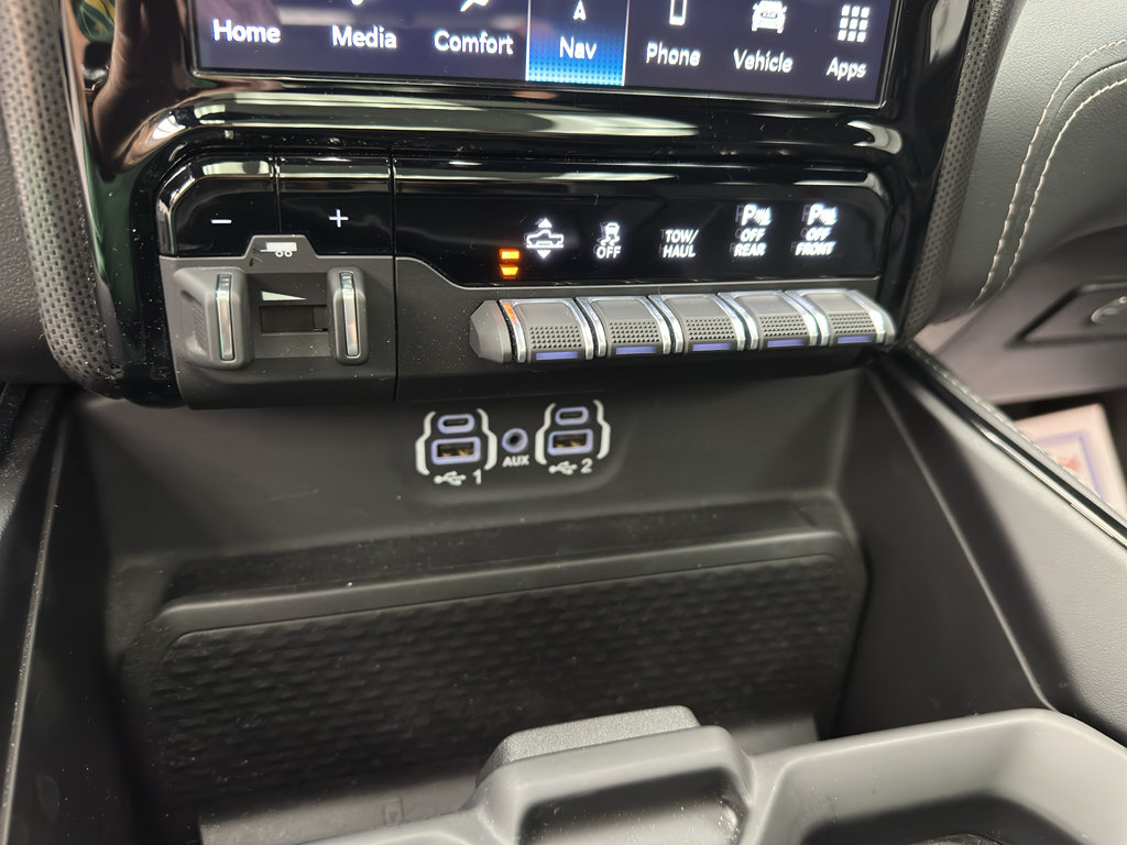 Used 2023 RAM 1500 Limited AWD/4WD image 19