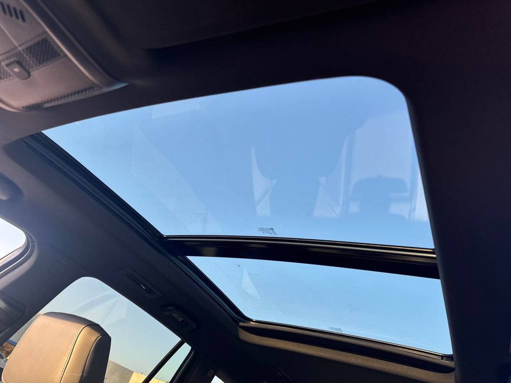 New 2025 Cadillac XT6 Sport w/ LPO, Onyx Lite Package image 19