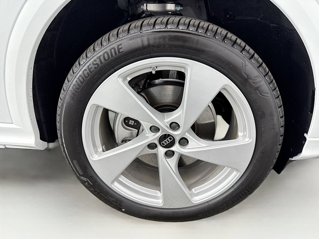 Used 2025 Audi Q5 Premium Plus AWD/4WD image 33