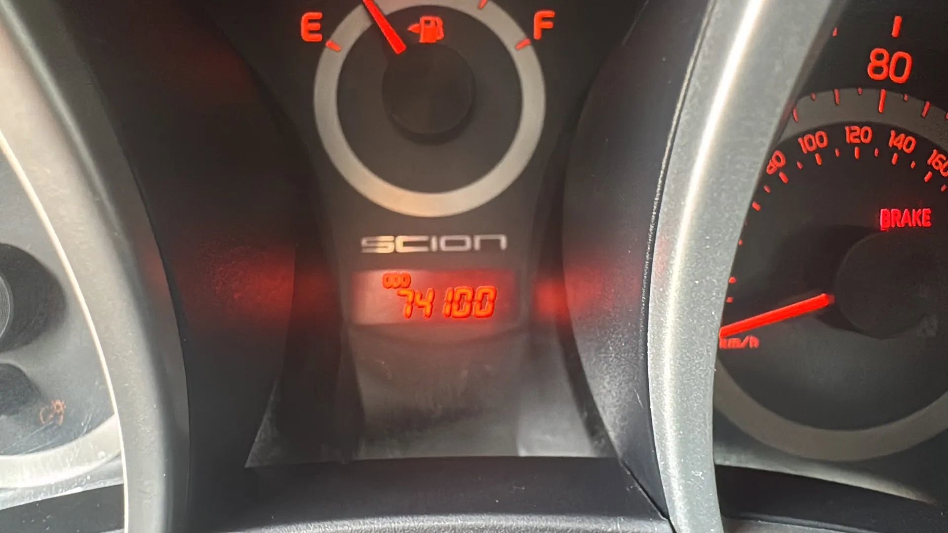 Used 2015 Scion tC FWD image 9