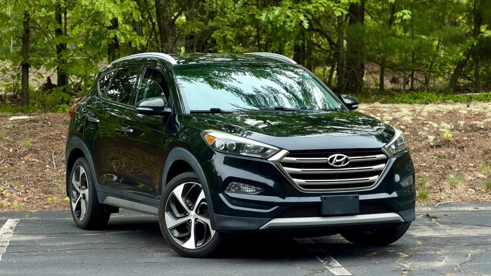 Used 2017 Hyundai Tucson Limited AWD/4WD image 1