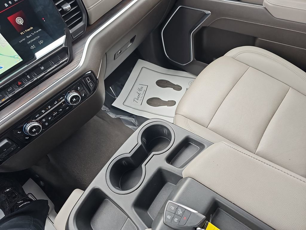 Used 2025 GMC Sierra 1500 SLT image 28