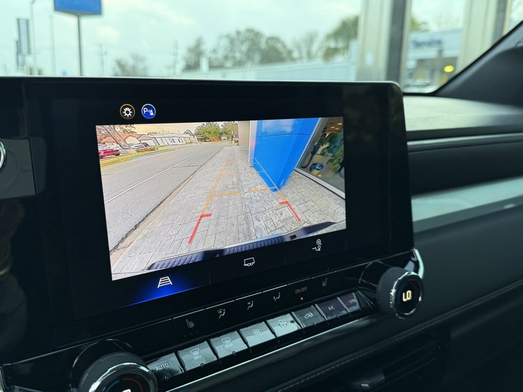 New 2026 Chevrolet Colorado LT image 17