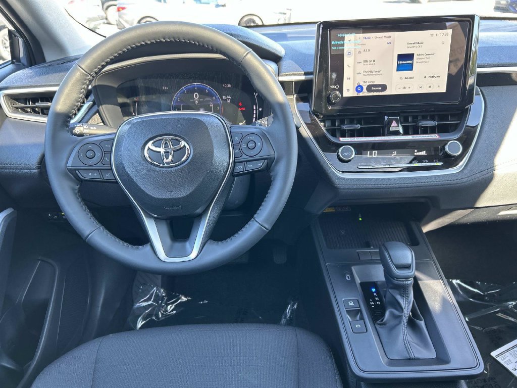 New 2026 Toyota Corolla Cross LE FWD image 18