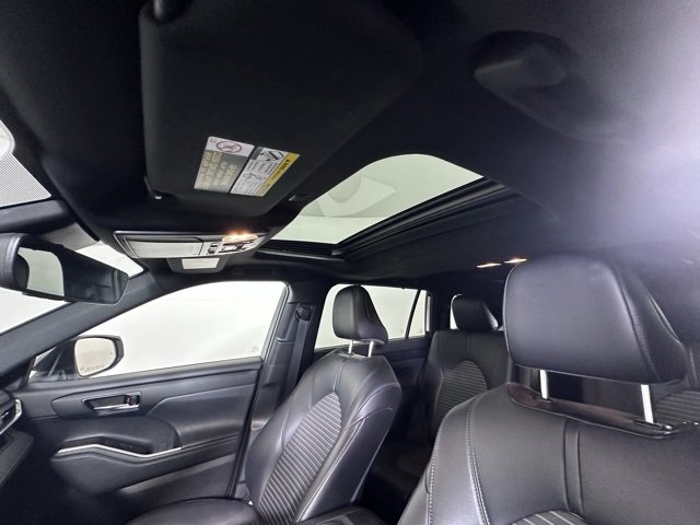 Used 2021 Toyota Highlander XSE image 25