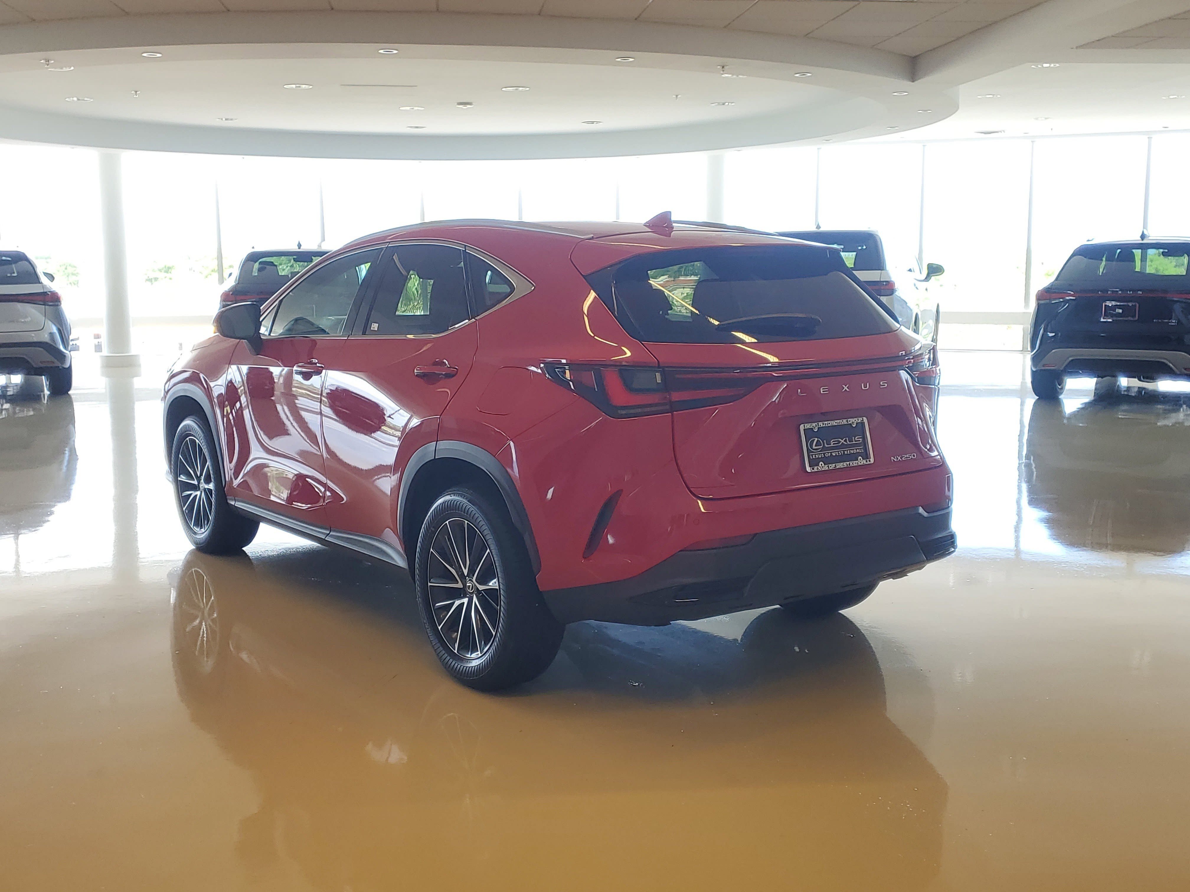 Used 2024 Lexus NX 250 FWD image 8