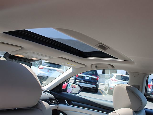 Used 2018 Honda Accord EX-L image 9