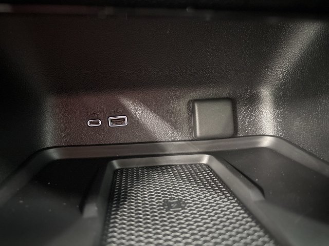 New 2027 Chevrolet Traverse RS AWD/4WD image 36