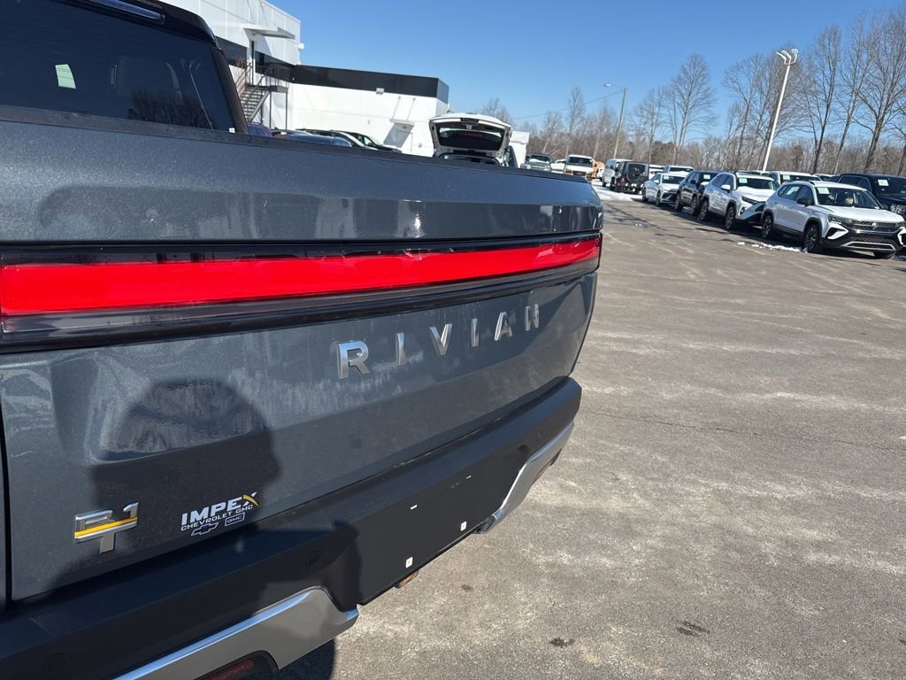 Used 2022 Rivian R1T Adventure image 31