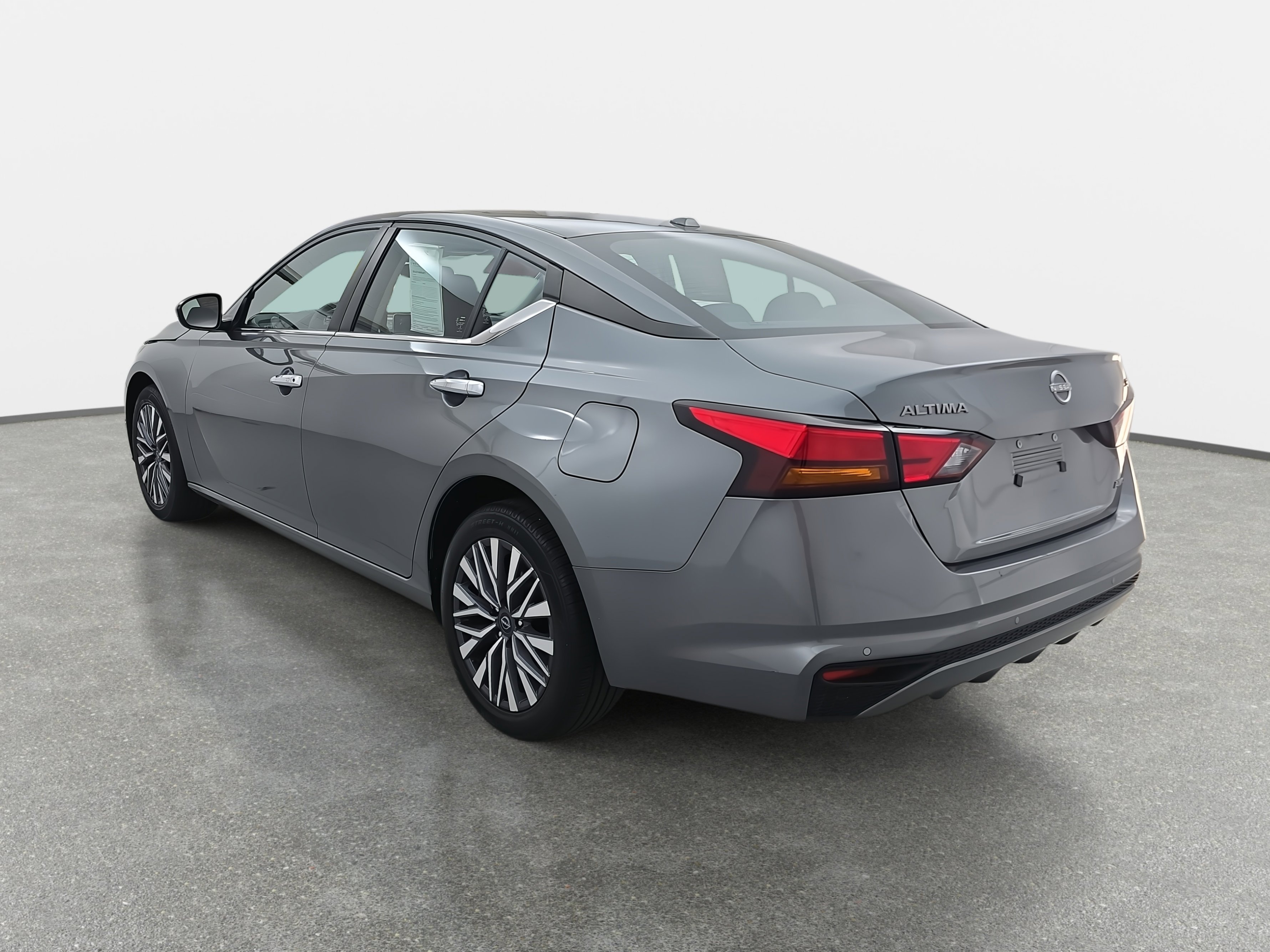 Certified 2023 Nissan Altima 2.5 SV image 7