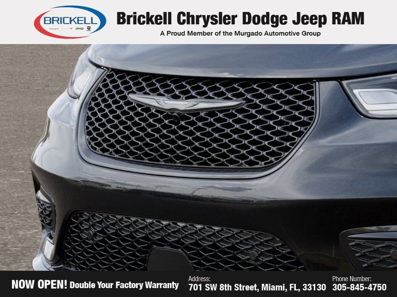 Used 2026 Chrysler Pacifica Select w/ S Appearance Package image 11