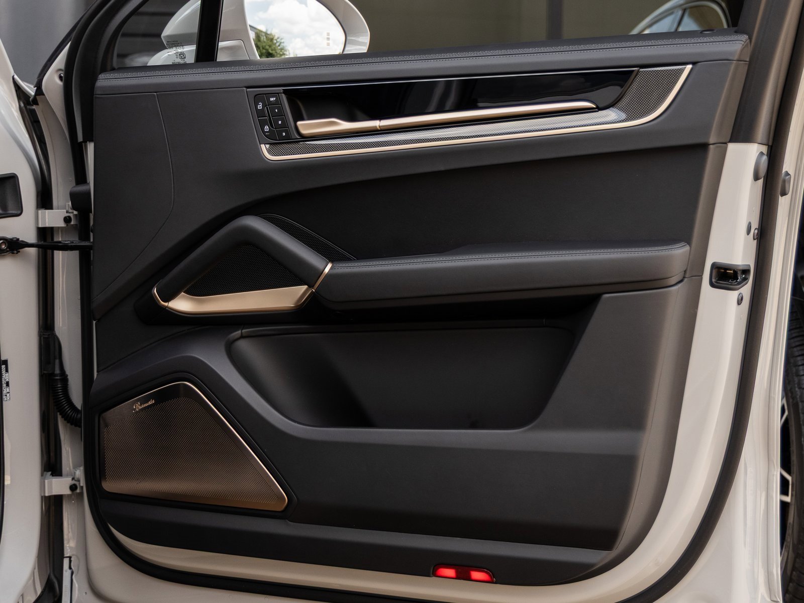 New 2026 Porsche Cayenne Turbo image 47