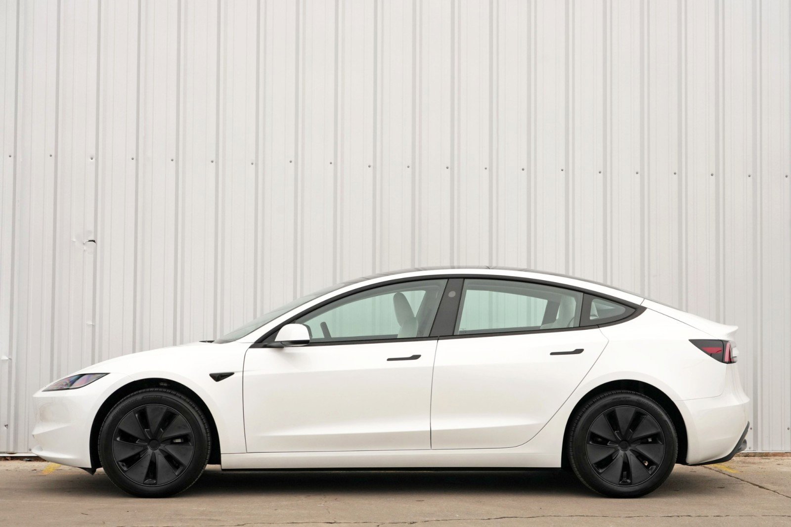 Used 2025 Tesla Model 3 Long Range image 9