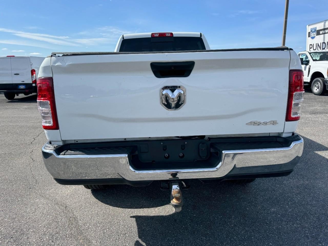 Used 2024 RAM 2500 Tradesman w/ Chrome Appearance Group AWD/4WD image 4