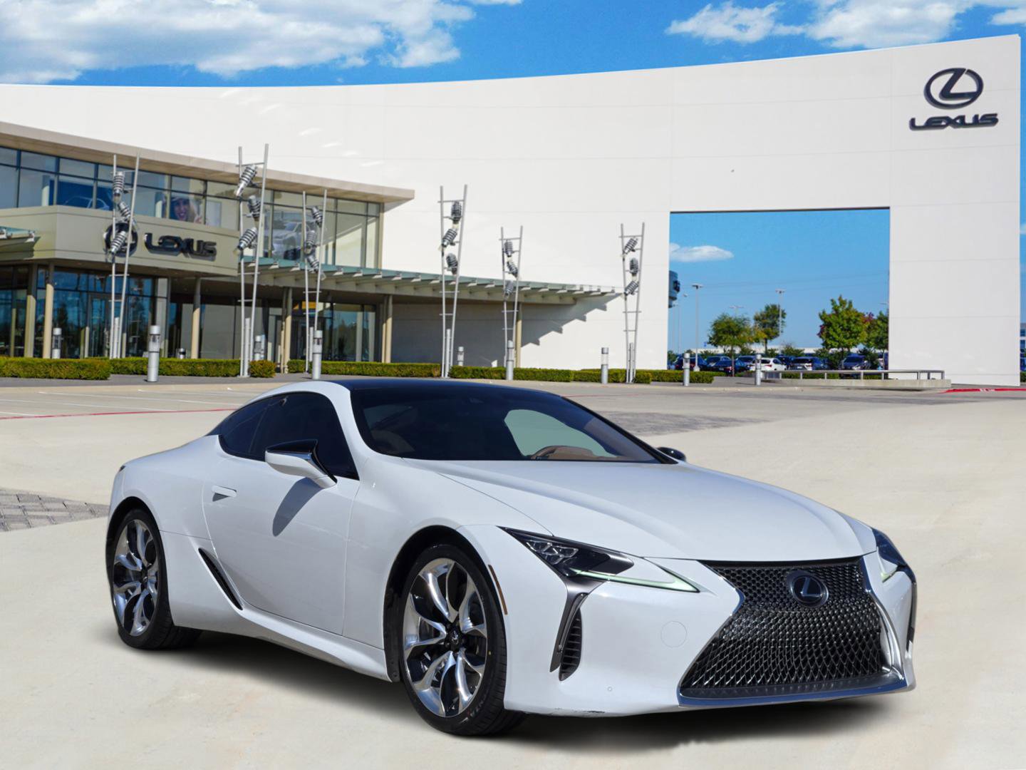 Used 2018 Lexus LC 500 Coupe image 2