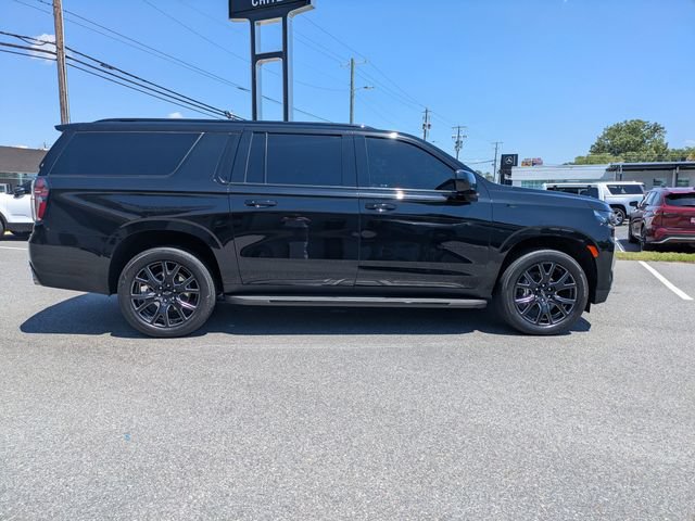 Used 2024 Chevrolet Suburban RST w/ Sport Performance Package RWD image 4