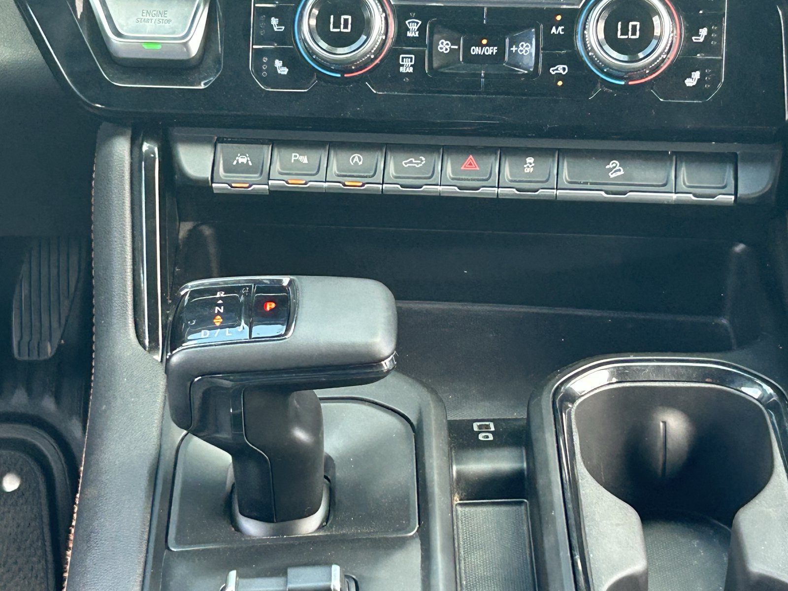Certified 2025 GMC Sierra 1500 AT4 AWD/4WD image 21