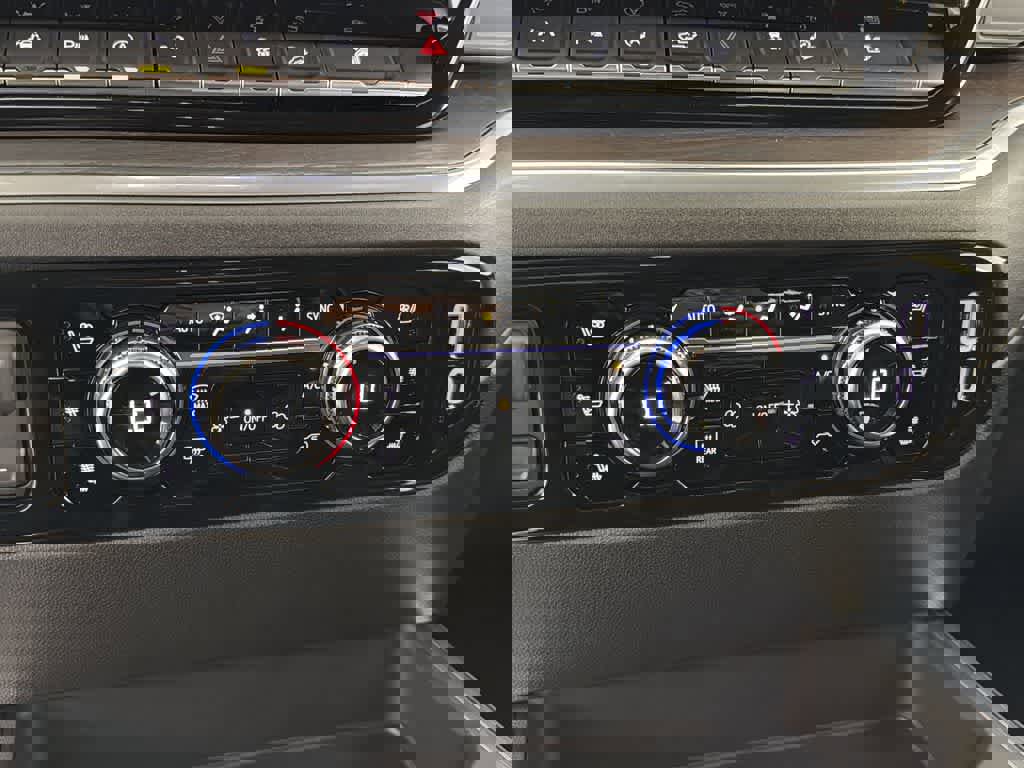 New 2026 GMC Sierra 1500 SLT w/ SLT Premium Plus Package AWD/4WD image 37