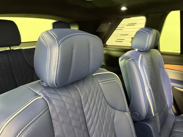 New 2026 Cadillac Vistiq Premium Luxury image 29