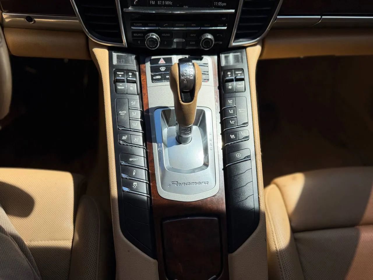 Used 2014 Porsche Panamera image 55