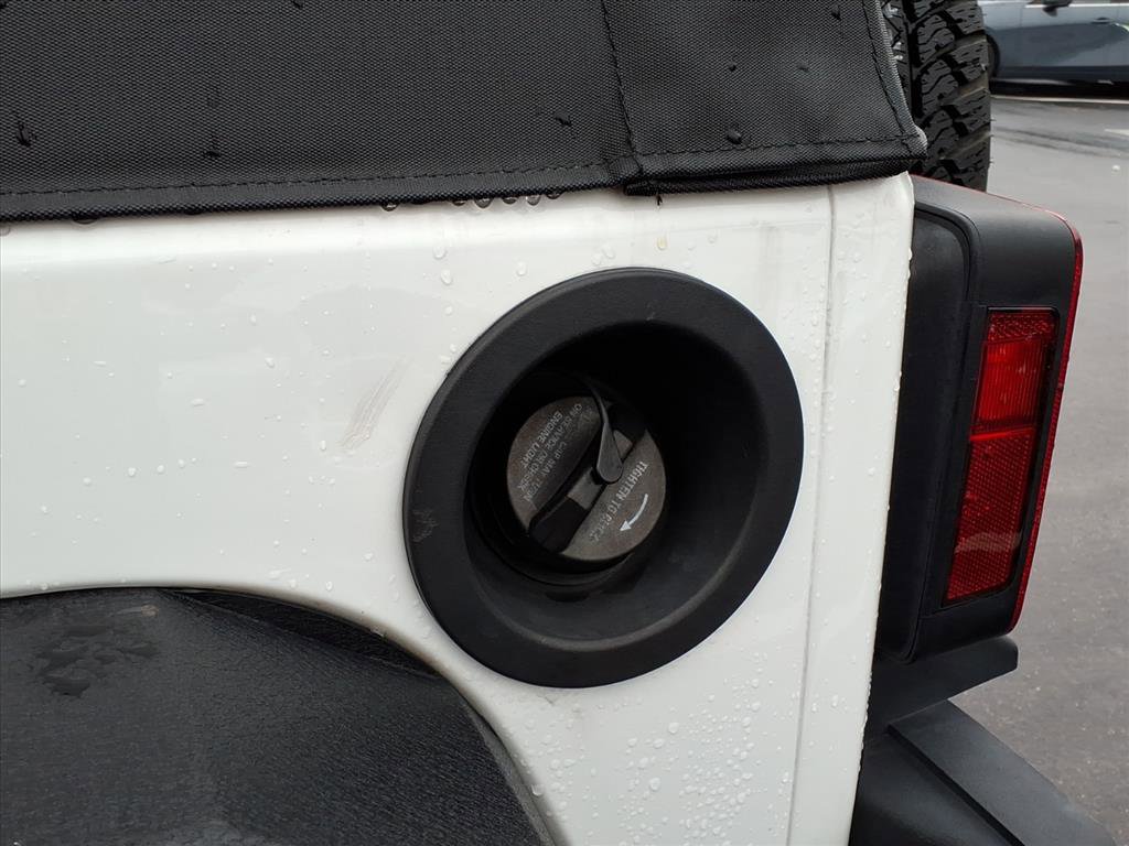 Used 2018 Jeep Wrangler Unlimited Sport image 28