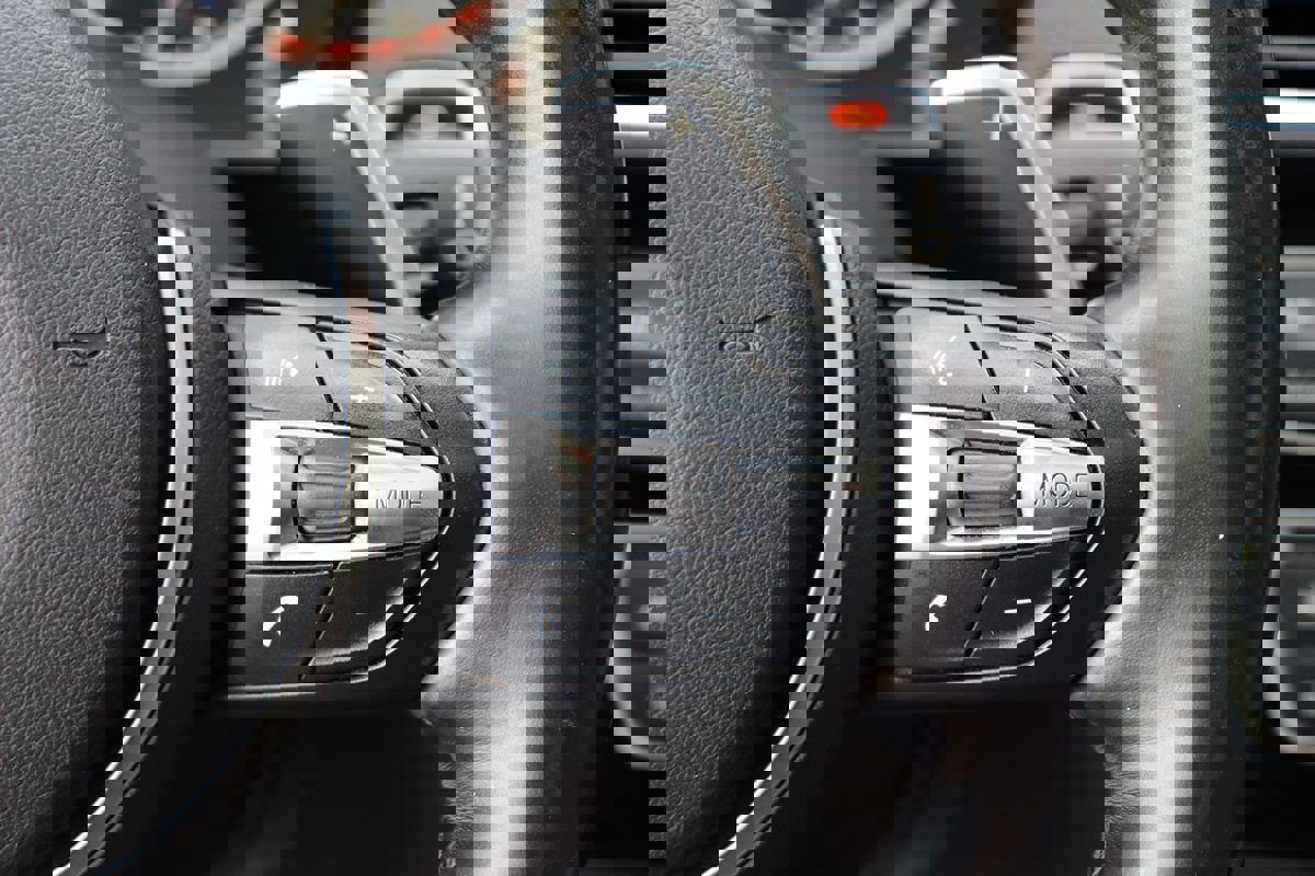 Used 2017 BMW 230i xDrive Coupe image 18