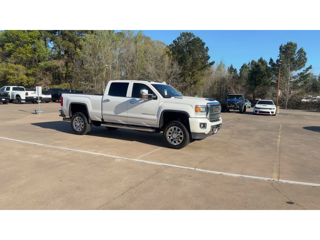 Used 2018 GMC Sierra 2500 Denali w/ Duramax Plus Package image 2