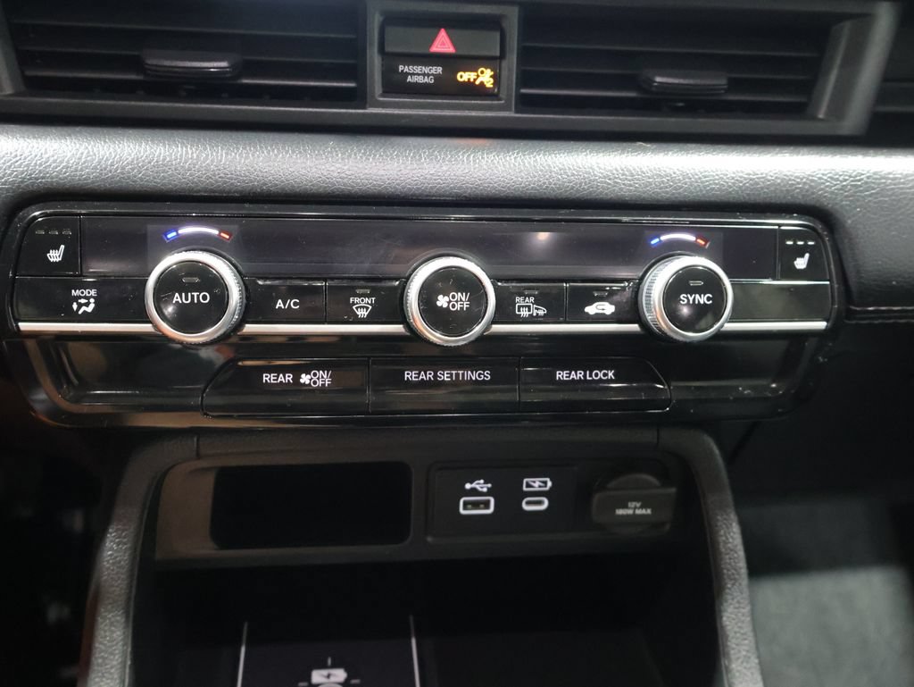 Used 2023 Honda Pilot Touring image 27
