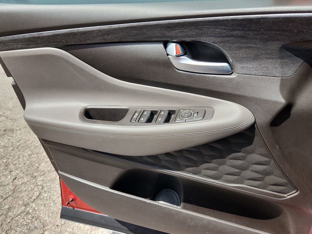 Used 2019 Hyundai Santa Fe SE image 7