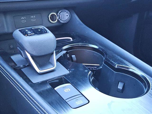 Used 2024 Nissan Rogue Platinum FWD image 11