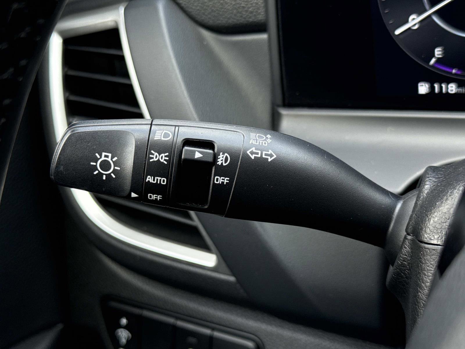 Used 2024 Kia Seltos EX image 10