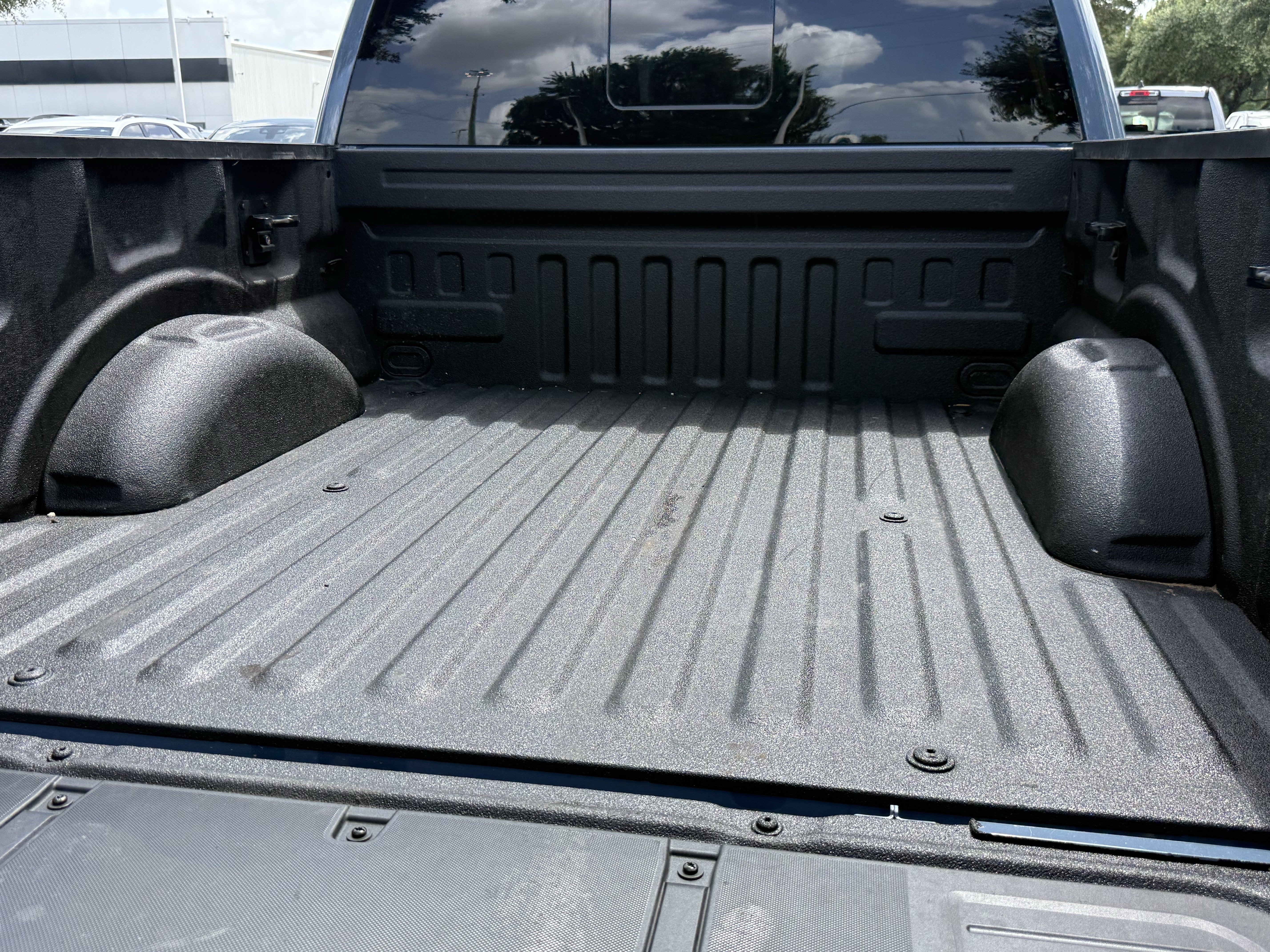 Used 2023 Ford F150 Raptor w/ Raptor Carbon Fiber Package AWD/4WD image 32