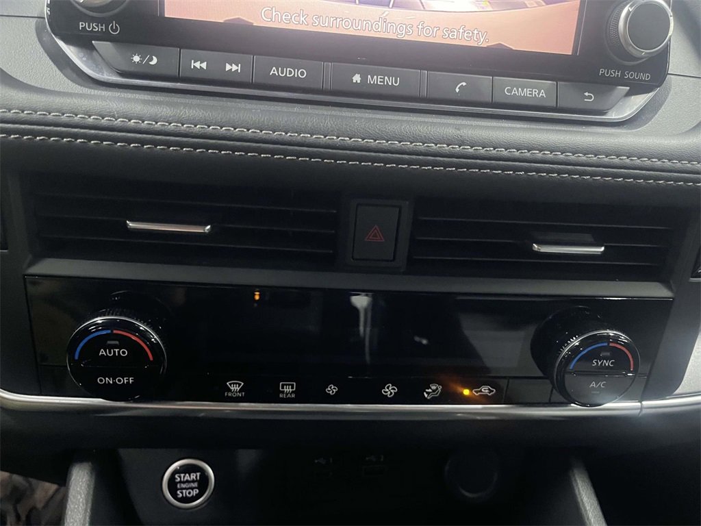 Used 2023 Nissan Rogue SV image 20