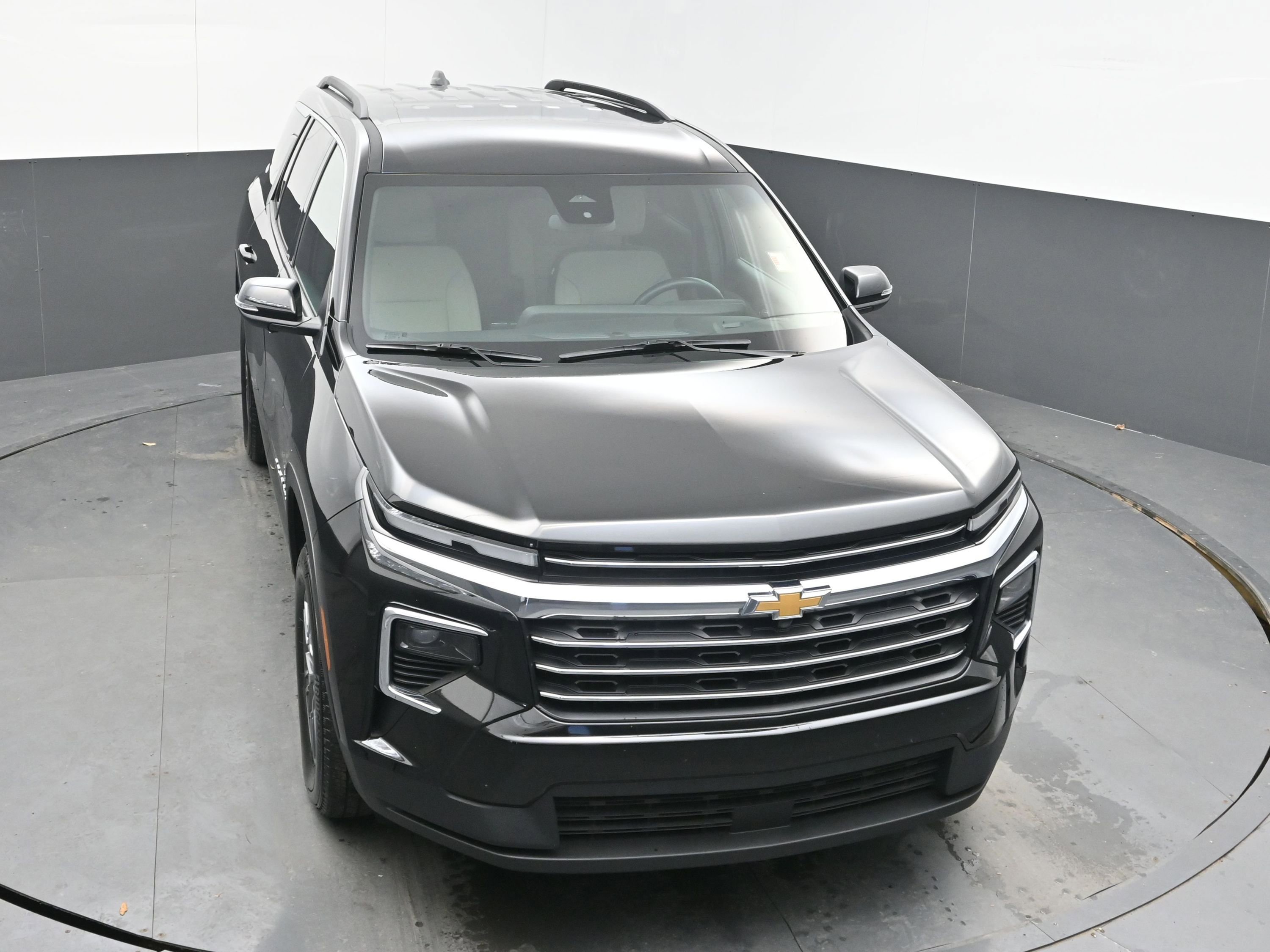 Used 2025 Chevrolet Traverse LT image 34