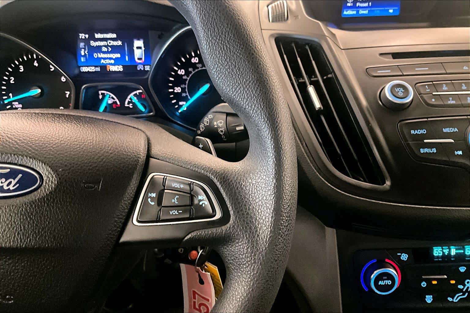 Used 2017 Ford Escape SE FWD image 23