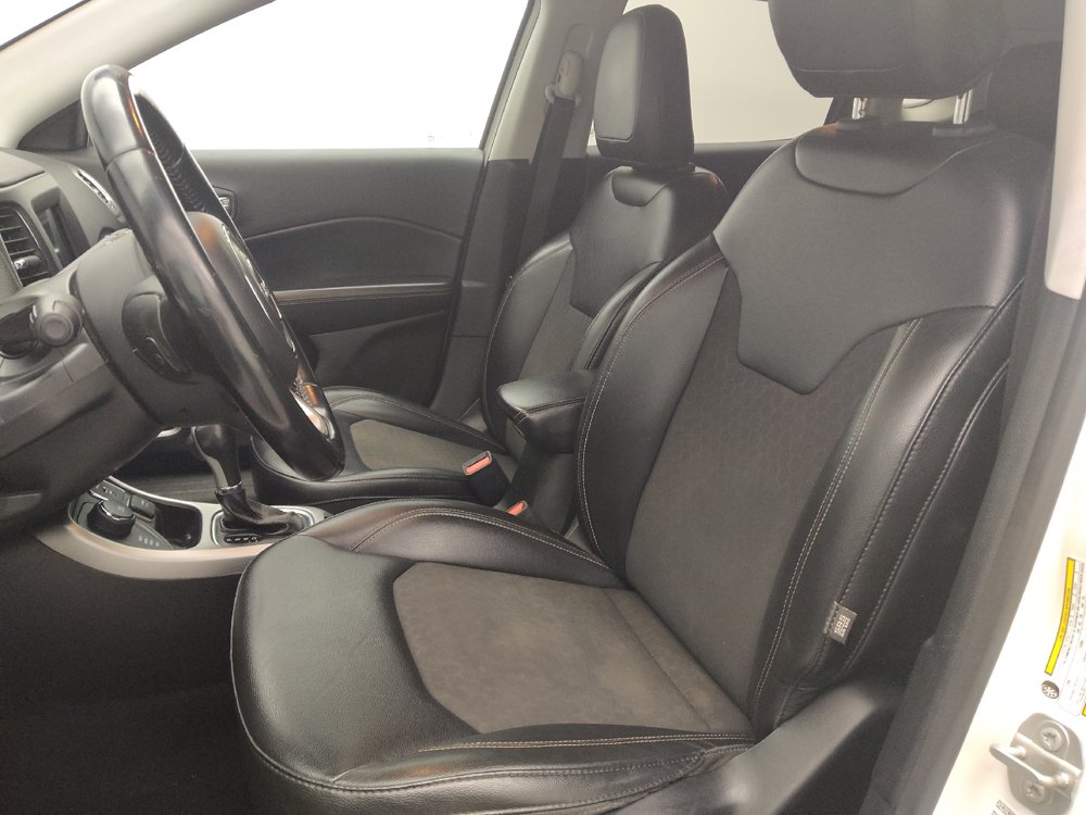 Used 2020 Jeep Compass Latitude AWD/4WD image 17