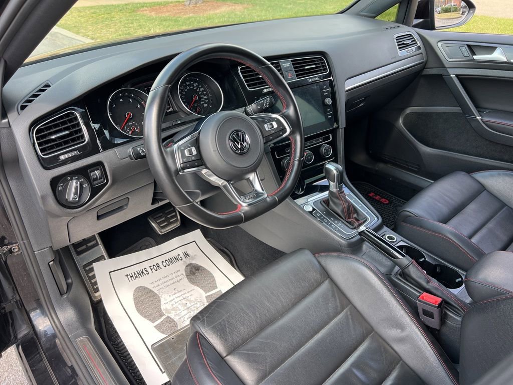 Used 2018 Volkswagen GTI SE image 14