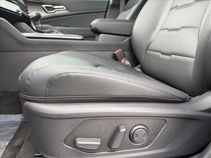 New 2026 Kia Sportage SX image 9