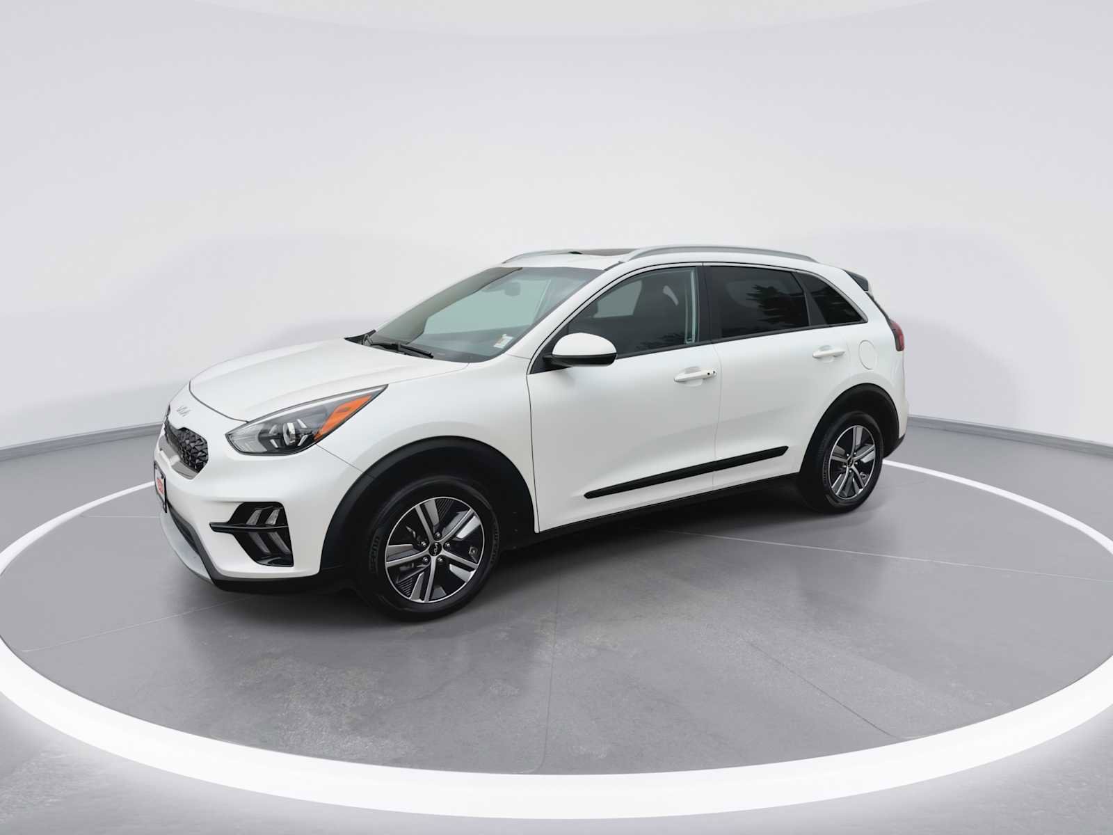 Used 2022 Kia Niro LXS FWD image 4