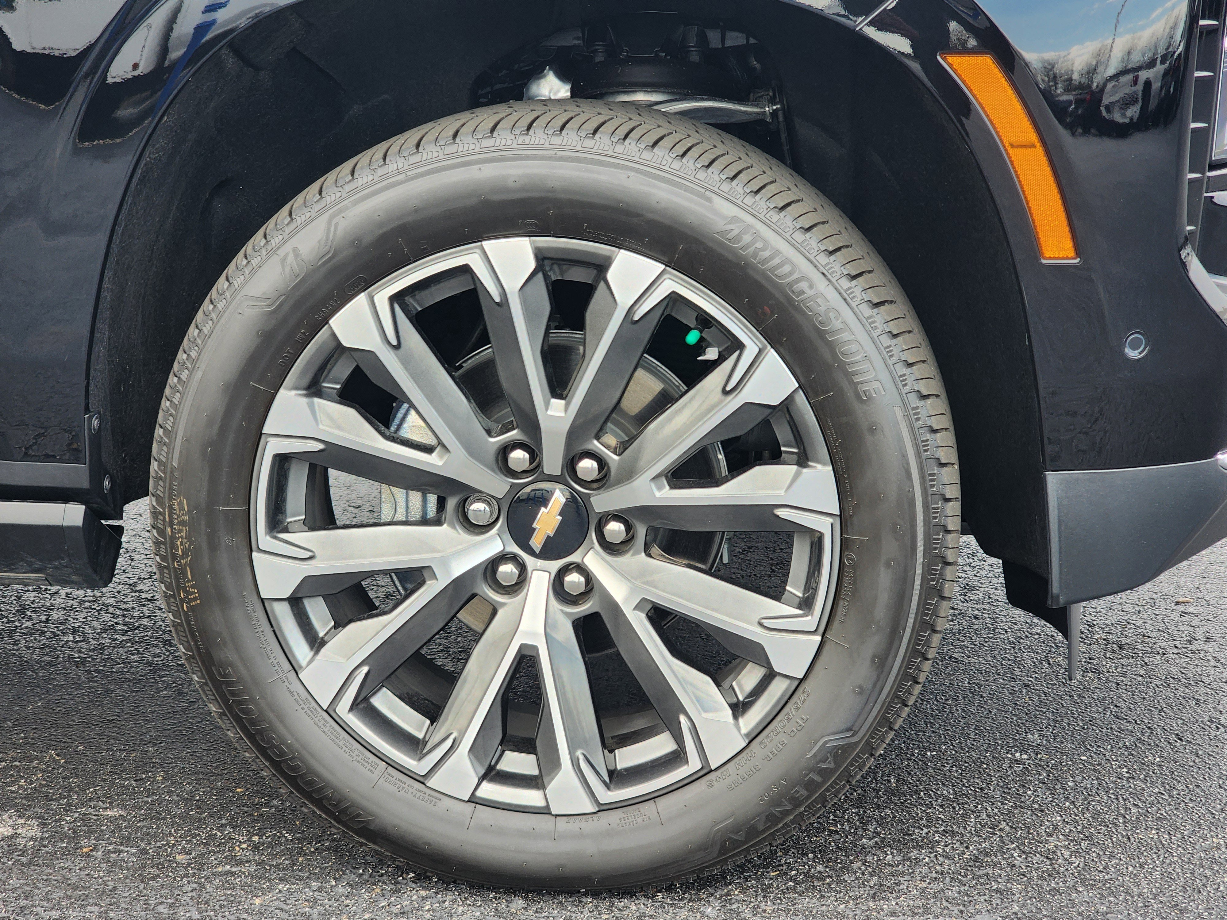 Used 2026 Chevrolet Suburban High Country image 6