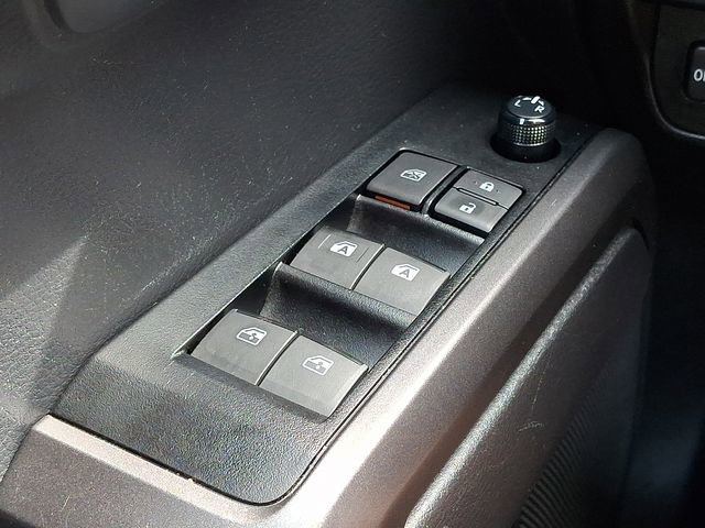Certified 2023 Toyota Tacoma TRD Off-Road AWD/4WD image 25