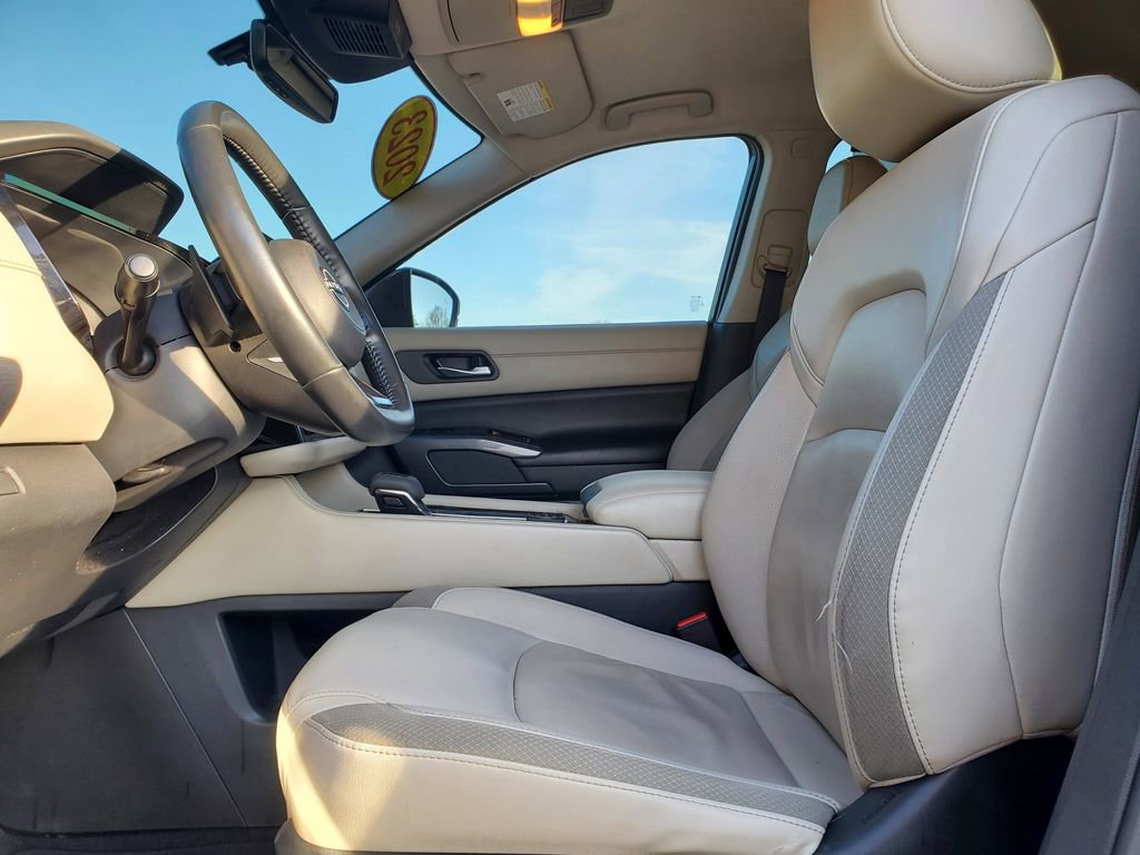 Used 2023 Nissan Pathfinder SL image 15