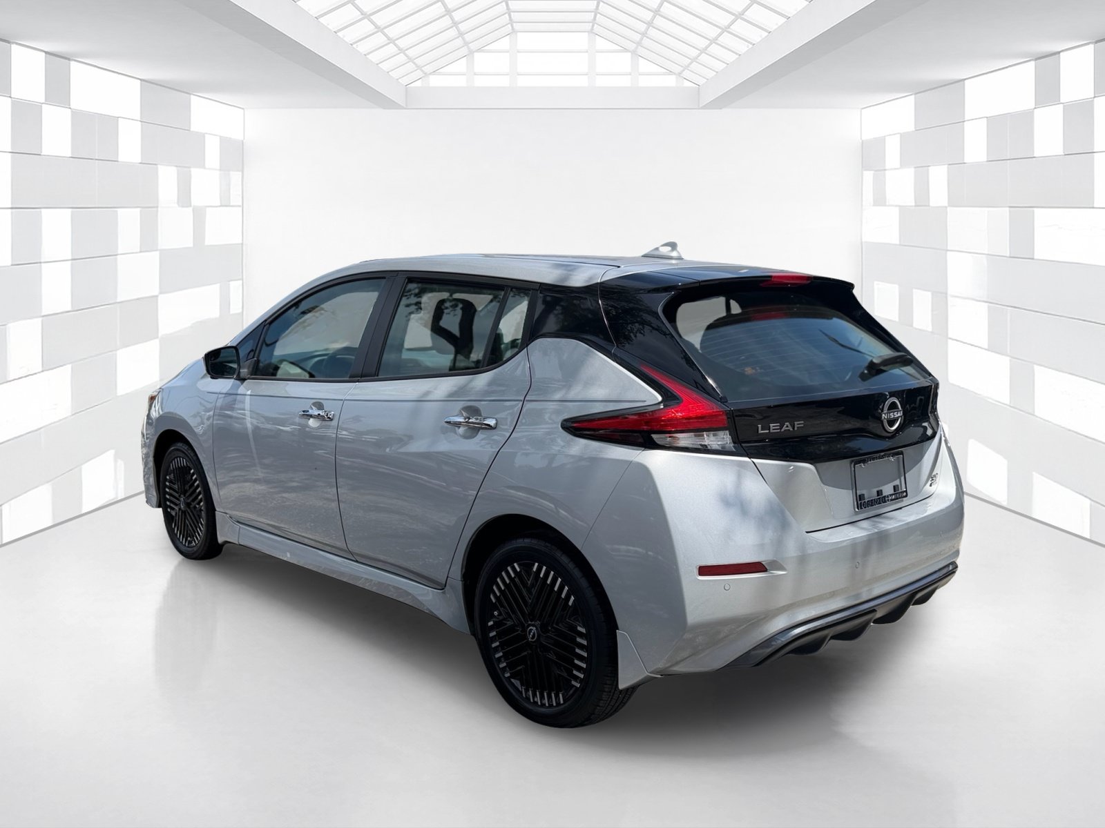 Certified 2024 Nissan Leaf SV Plus FWD image 5