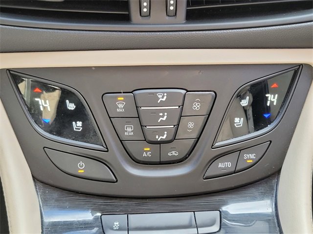 Used 2018 Buick Envision Premium w/ Driver Confidence Package image 23