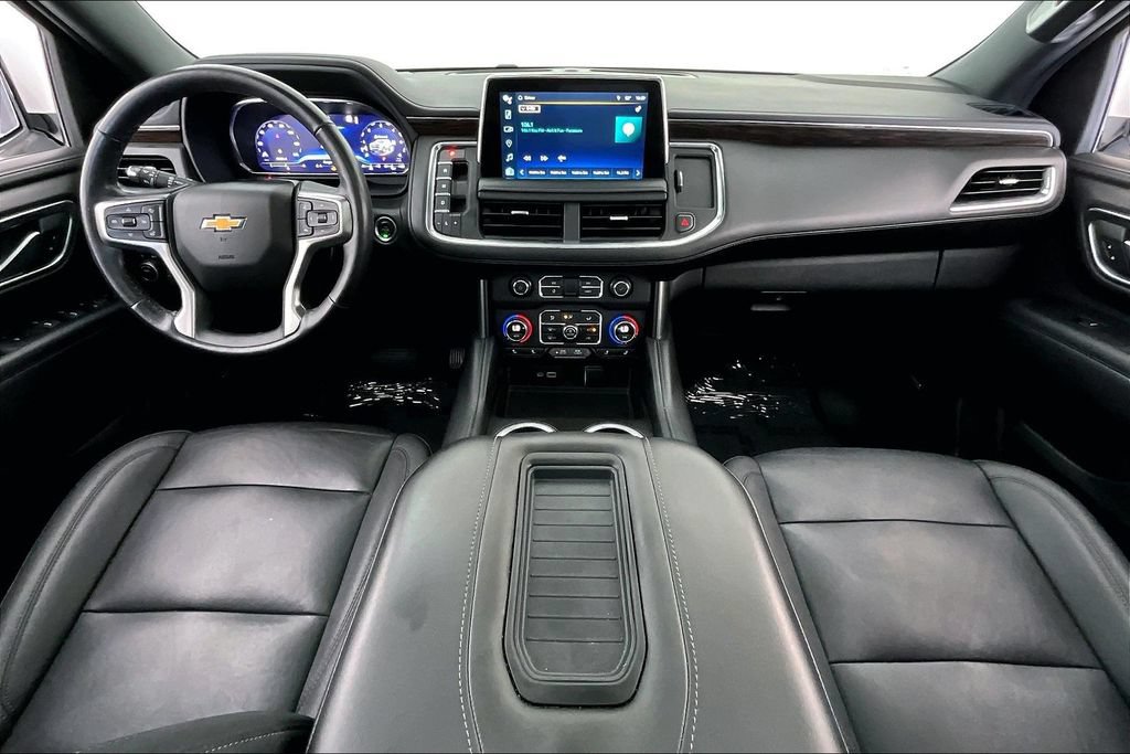 Used 2022 Chevrolet Tahoe LT w/ Luxury Package AWD/4WD image 18