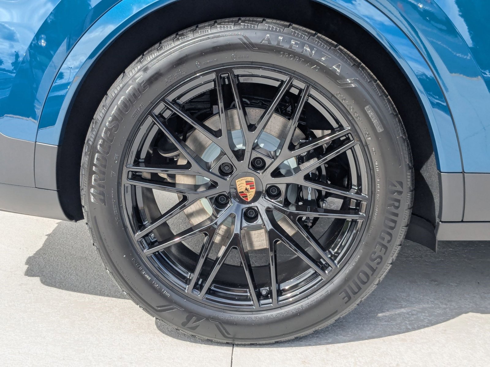 New 2026 Porsche Cayenne Coupe image 29