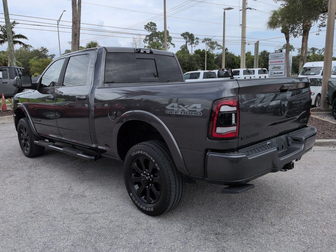 Used 2022 RAM 2500 Laramie w/ Night Edition AWD/4WD image 7