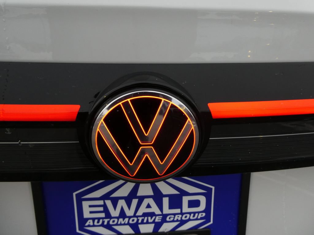 New 2026 Volkswagen Taos SEL AWD/4WD image 16