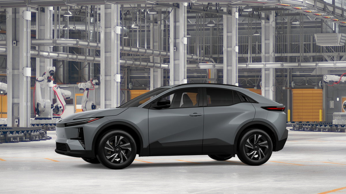 New 2027 Toyota C-HR AWD/4WD image 3